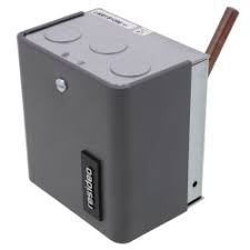 Honeywell L6081A1036 - Dual Limit Aquastat Controller, 10F High Differential, 10-25F Low Differential, 1.5-4" Insulation Depth, Horizontal Mount, 130-240F High Operating Range, 110-220F Low Operating Range