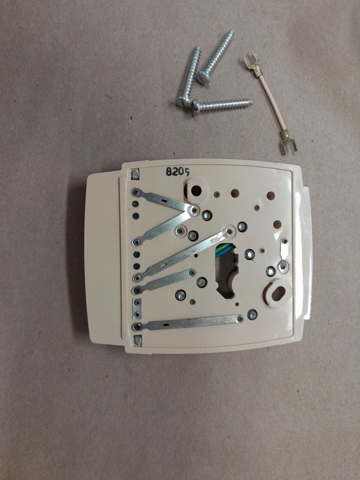 Robertshaw DA490-400 - Universal Subbase Kit