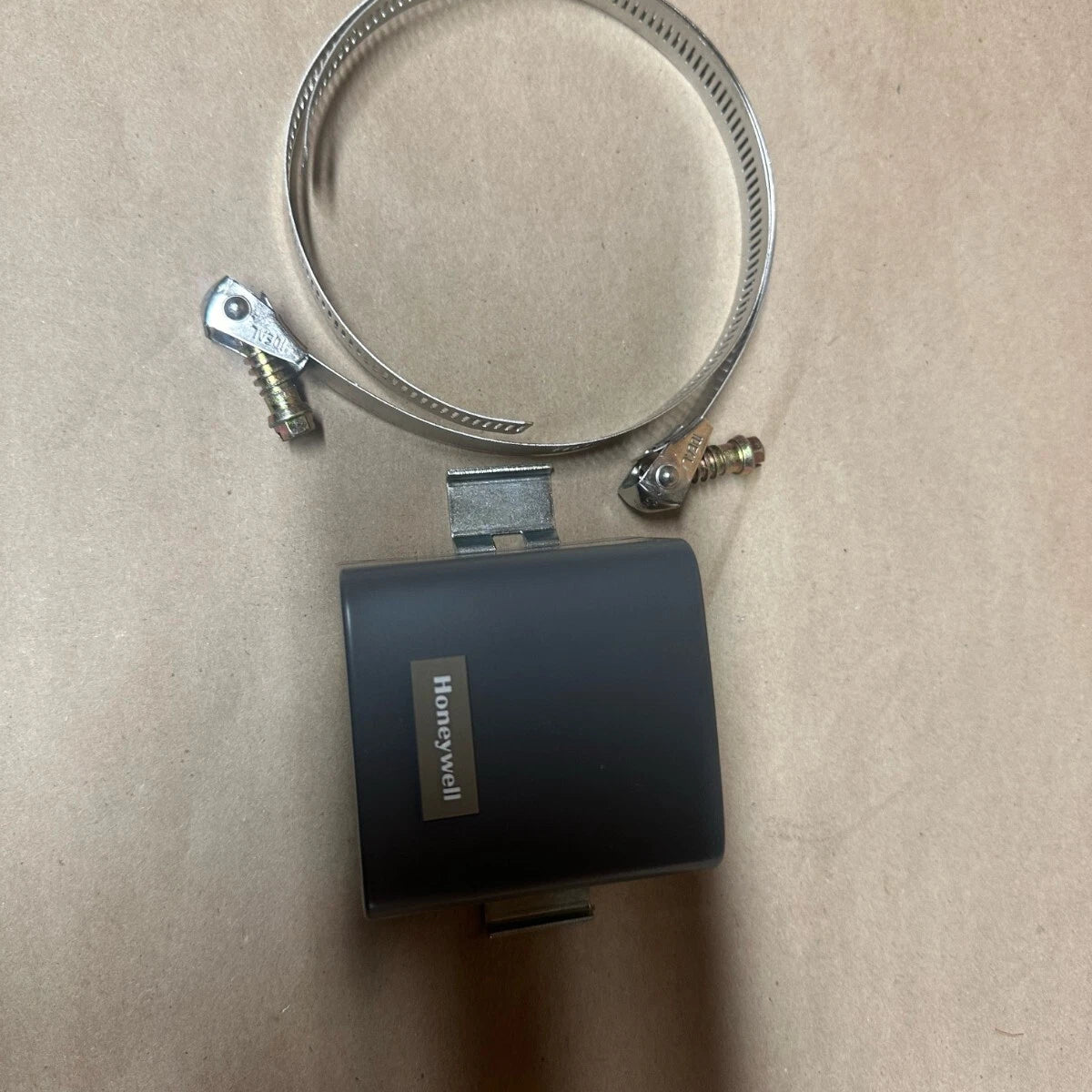Honeywell C7031K1017 - Strap Mount Sensor - For XL Series, 40-240F ...